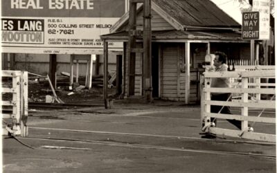 Neerim Rd railway crossing